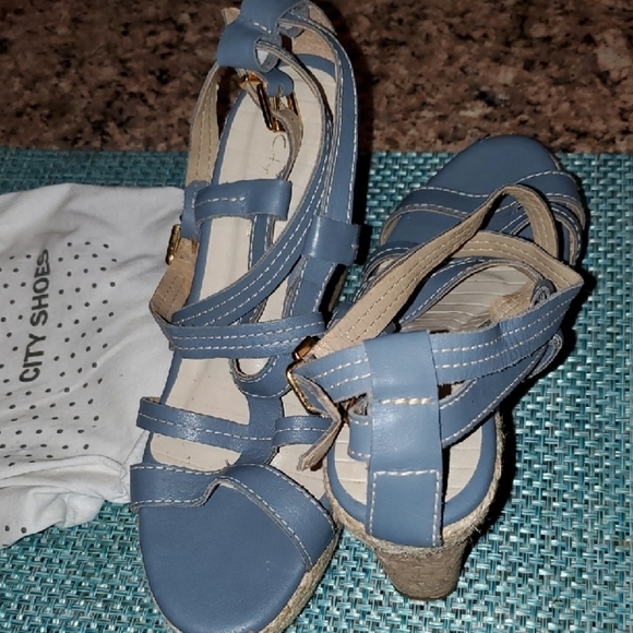 CITY SHOES Blue Strappy Wedge Sandals - Picture 5 of 8